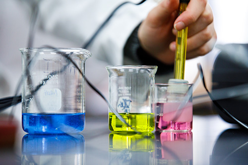 Chemistry student working in the lab.