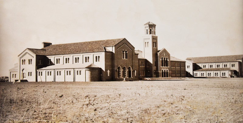 Old photo of msu in 1937