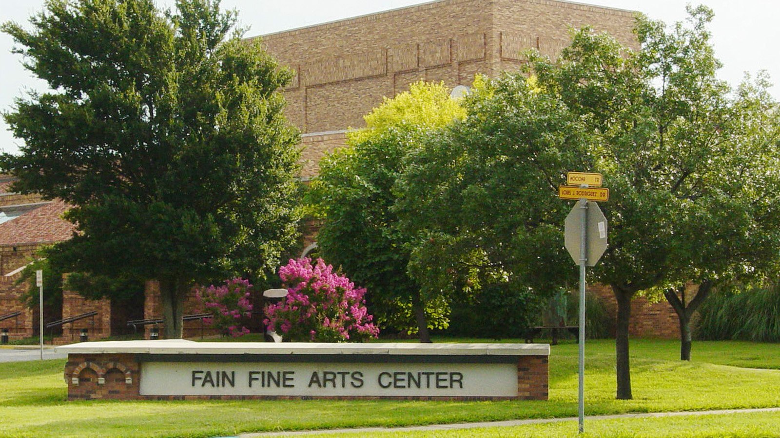 Lamar D. Fain College of Fine Arts page icon