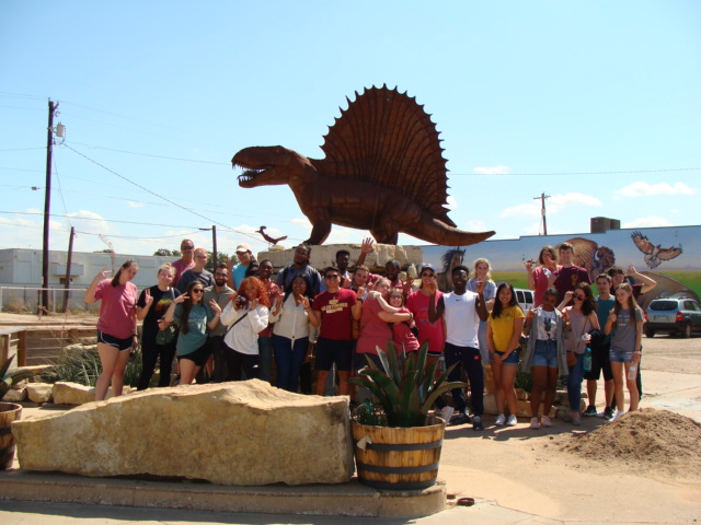 Redwine honors students at the Whiteside natural history museum 