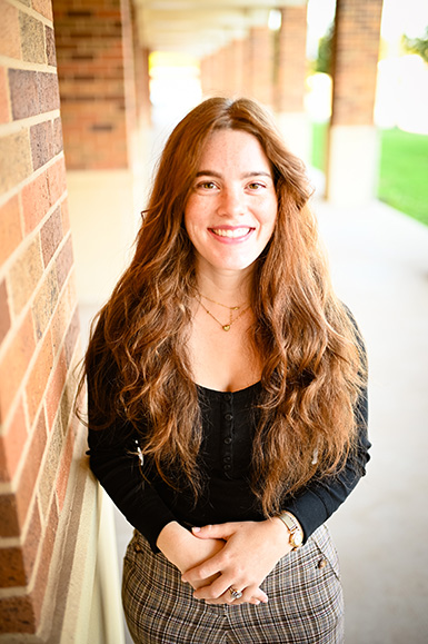 Madisyn Metaxas headshot.
