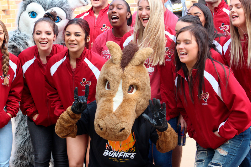 MSU mascot and students